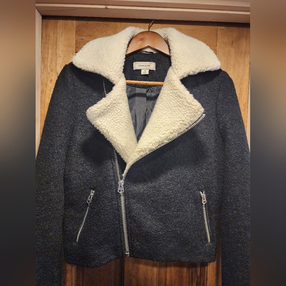 Adam Levine Black Jacket with Cream Sherpa Collar - Picture 2 of 6